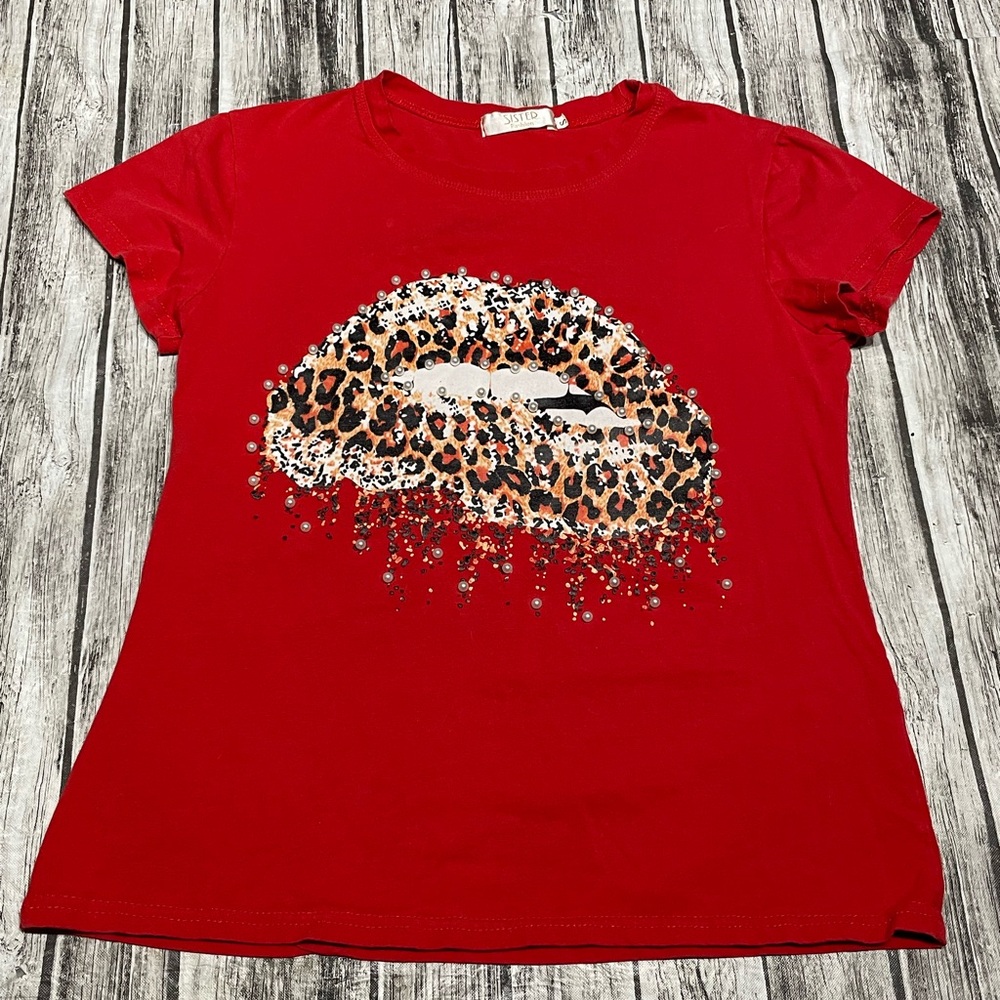 Womens Small Sister Fashion leopard lips embellished w pearls red graphic shirt